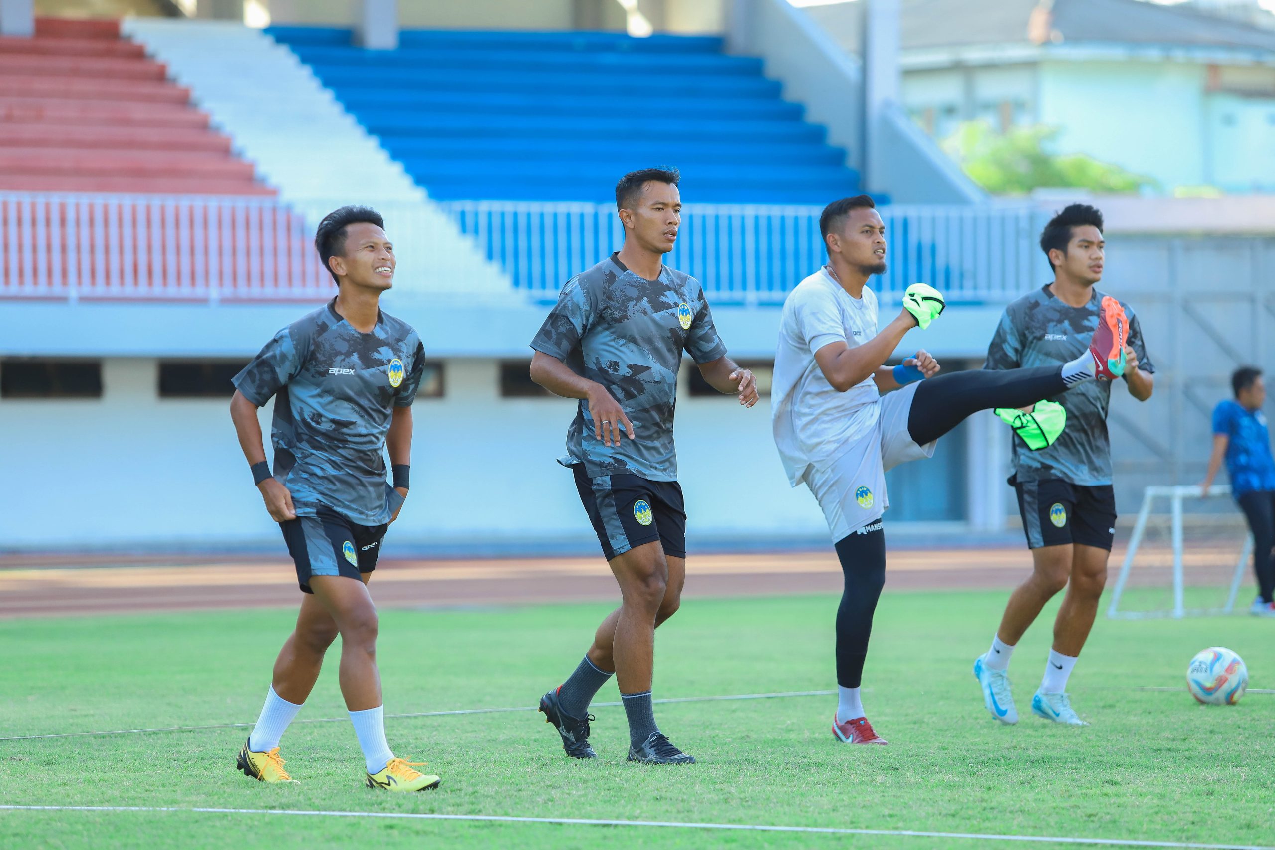 Punggawa Laskar Mataram Jalani Latihan Rutin di Mandala Krida (30/08).