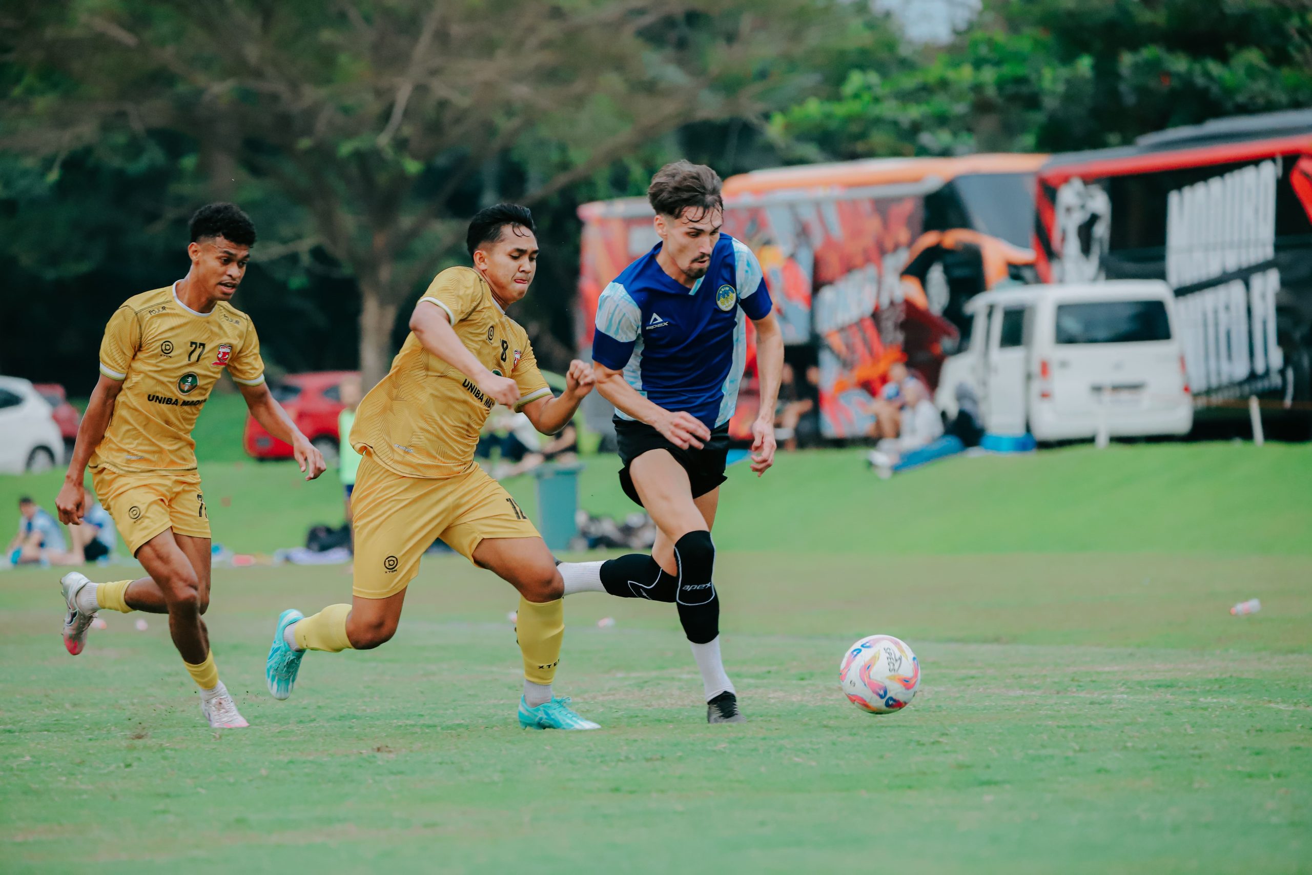 PSIM Jogja berlatih dengan Madura United pada Selasa (15/7) di Lapangan Yogyakarta Independent School, mulai pukul 15.30 WIB.