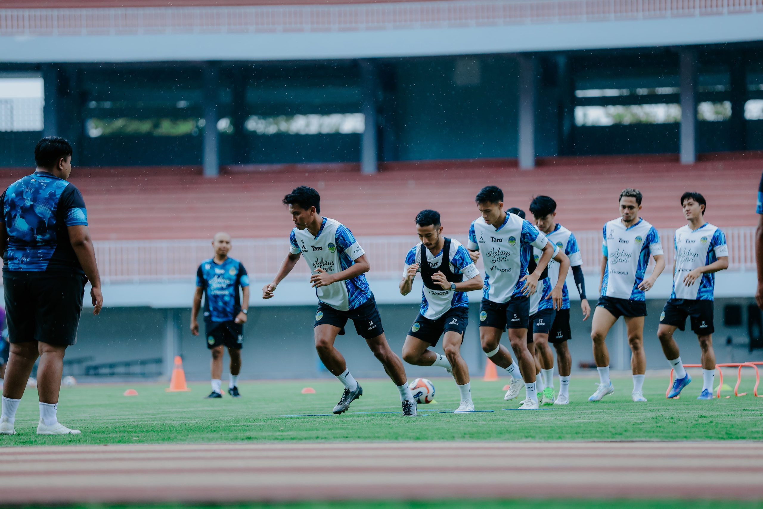 Seluruh pemain Laskar Mataram dilaporkan dalam kondisi prima dan siap tampil dengan kekuatan penuh jelang laga melawan Bhayangkara FC.