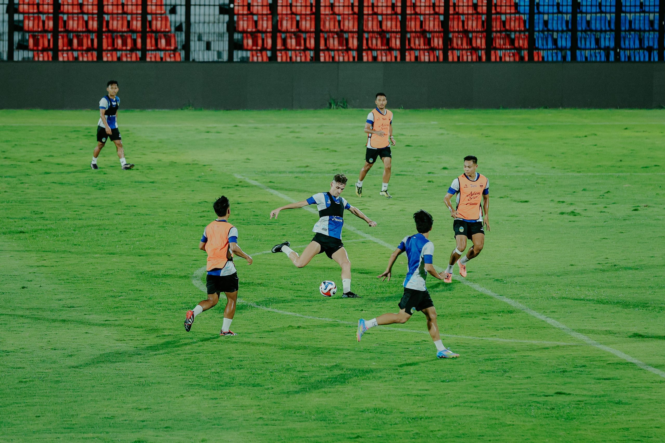PSIM Jogja bersiap melakoni laga tandang melawan Persijap Jepara di Stadion Gelora Bumi Kartini pada Selasa (23/12) malam.