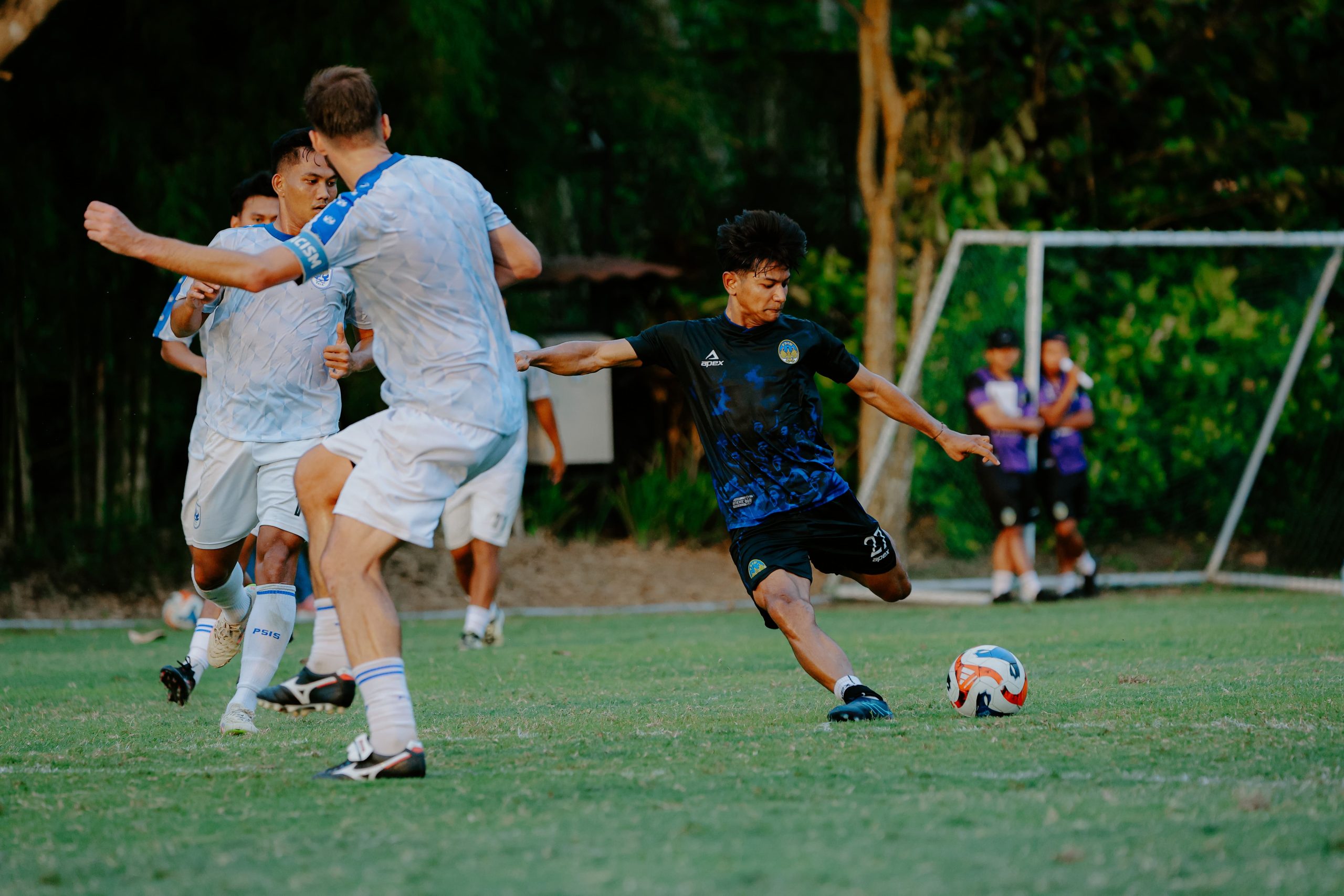 PSIM Jogja menjalani laga uji tanding perdana di tengah jeda kompetisi dengan menjamu PSIS Semarang pada Sabtu (13/12) sore.