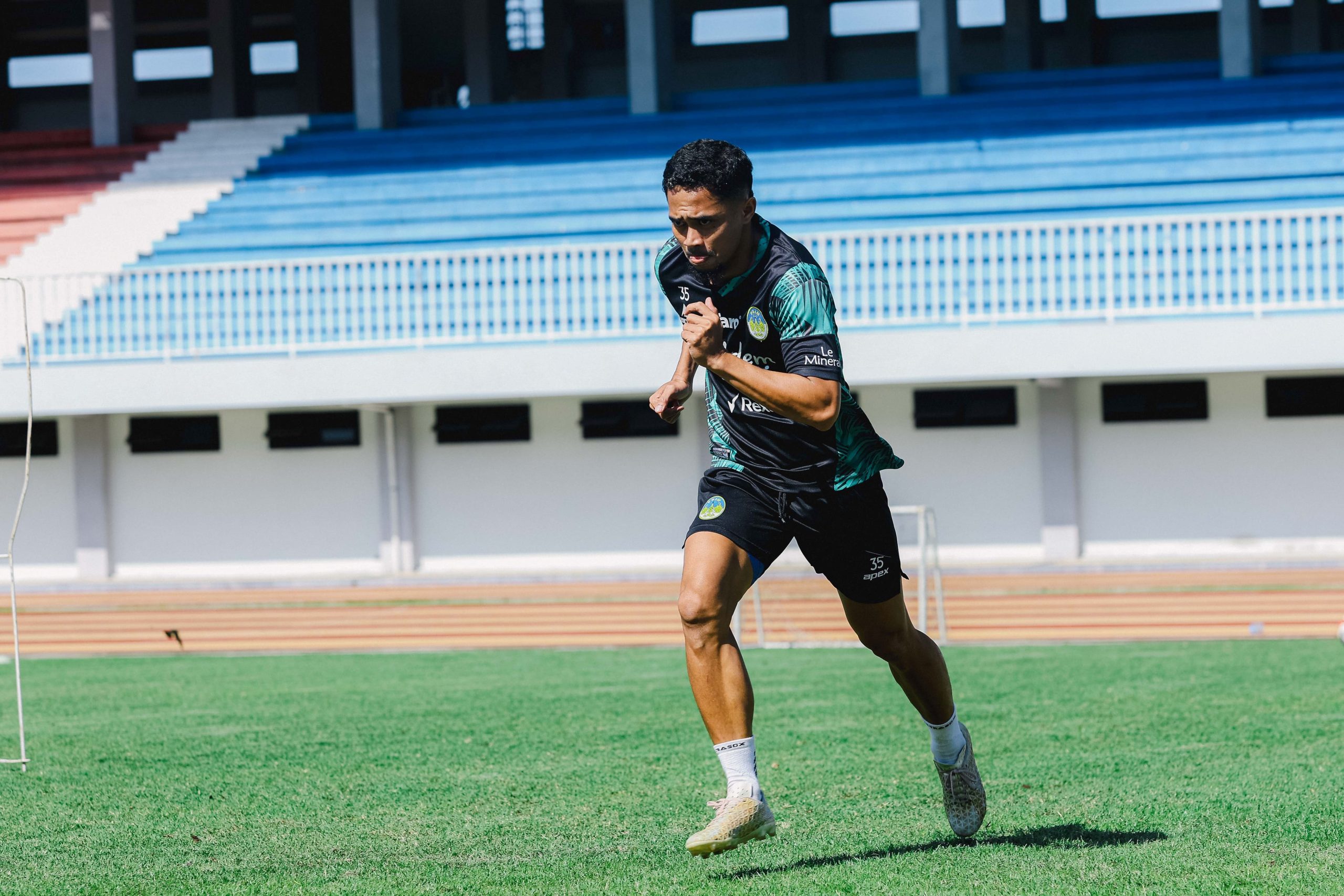PSIM Jogja terus mematangkan persiapan menjelang laga tandang melawan Borneo FC Samarinda di Stadion Segiri, Minggu (1/2).
