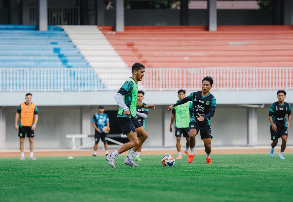 Pelatih Kepala PSIM Jogja, Jean-Paul Van Gastel, menegaskan kesiapan timnya menjamu Persis Solo, Jumat (6/2) sore, di Stadion Sultan Agung.