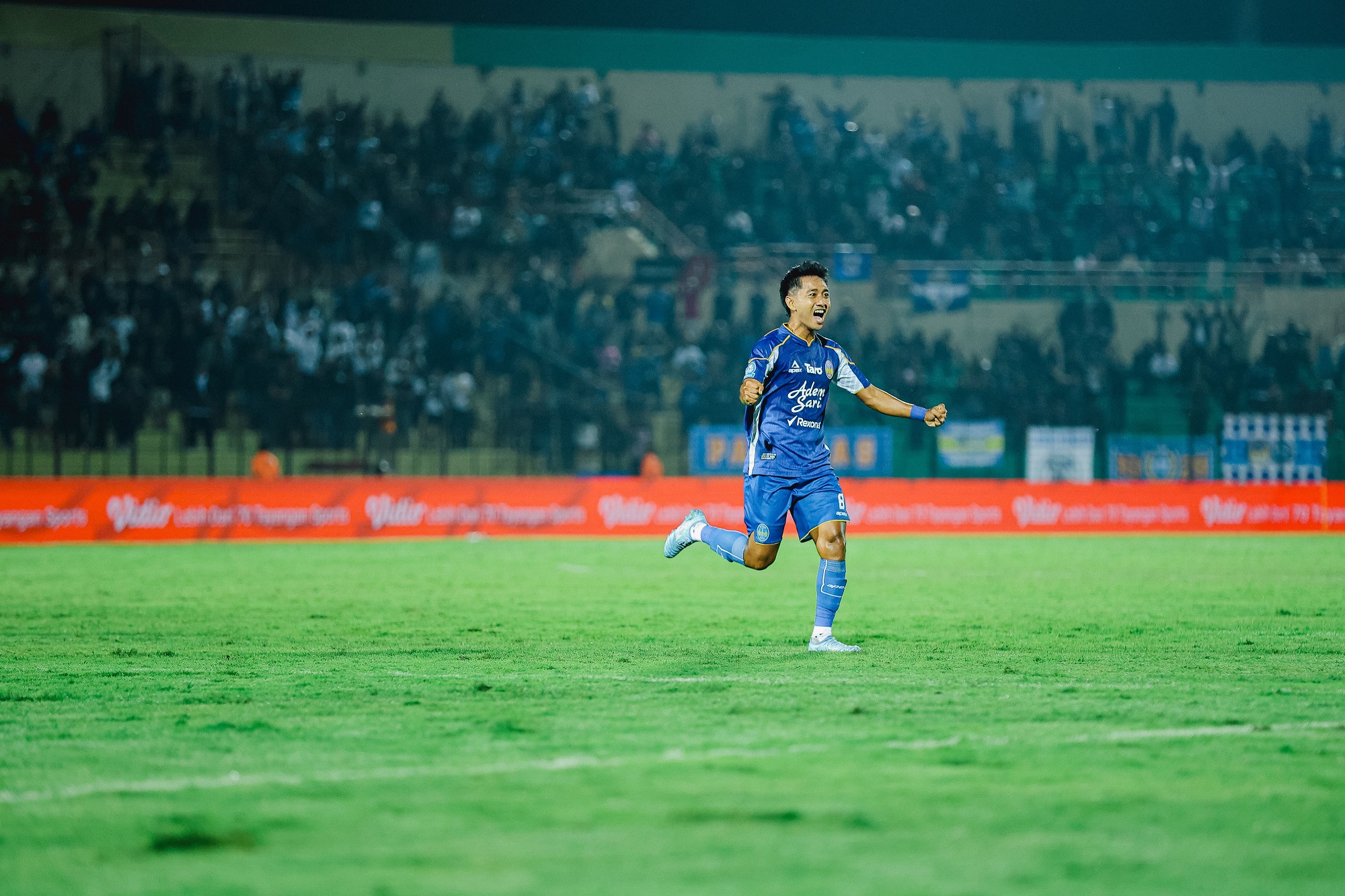 PSIM Jogja cetak comeback dramatis menahan imbang Bali United 3-3. Pelatih Van Gastel evaluasi taktik dan komunikasi.