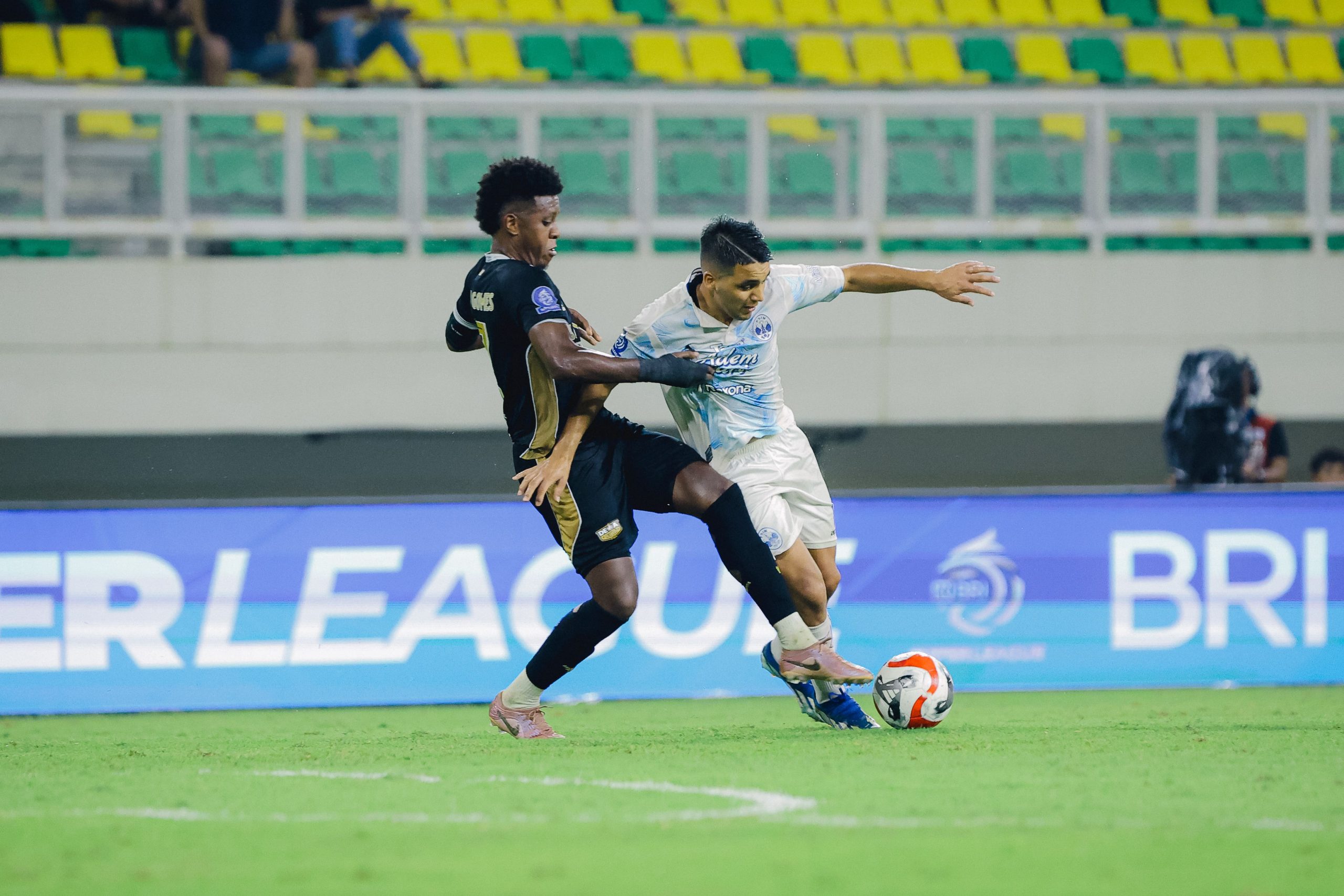 PSIM Jogja harus takluk di tangan tuan rumah Dewa United Banten FC pada laga y Jumat (3/4) malam di Banten International Stadium.