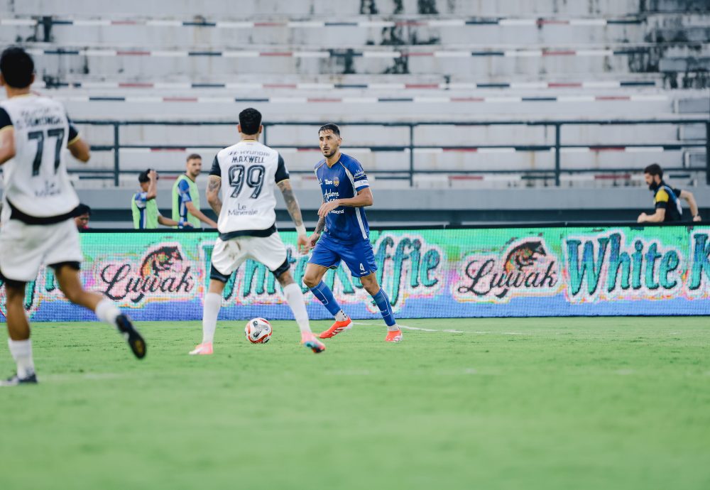 PSIM Jogja berbagi angka dengan Persija lewat hasil imbang 1-1 dalam laga kandang di Stadion Kapten I Wayan Dipta, Rabu (22/4) sore.