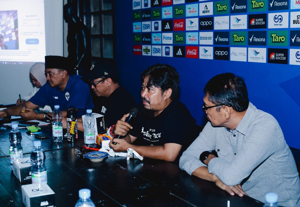 Manajemen PSIM Jogja menggelar konferensi pers guna memberi keterangan resmi terkait pemindahan lokasi pertandingan menjamu Persija Jakarta.