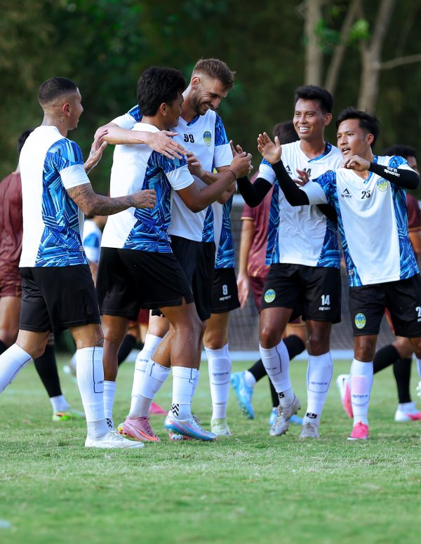 PSIM Jogja menggelar sesi latihan bersama Garudayaksa FC pada Selasa (25/8) mulai pukul 15.30 WIB bertempat di Lapangan YIS.