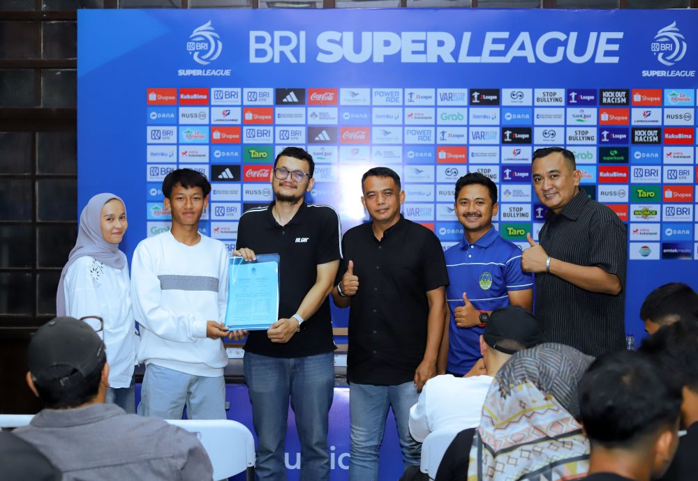 PSIM Jogja menggelar acara penandatanganan perjanjian untuk seluruh pemain akademi EPA pasca pengumuman resmi daftar skuad.