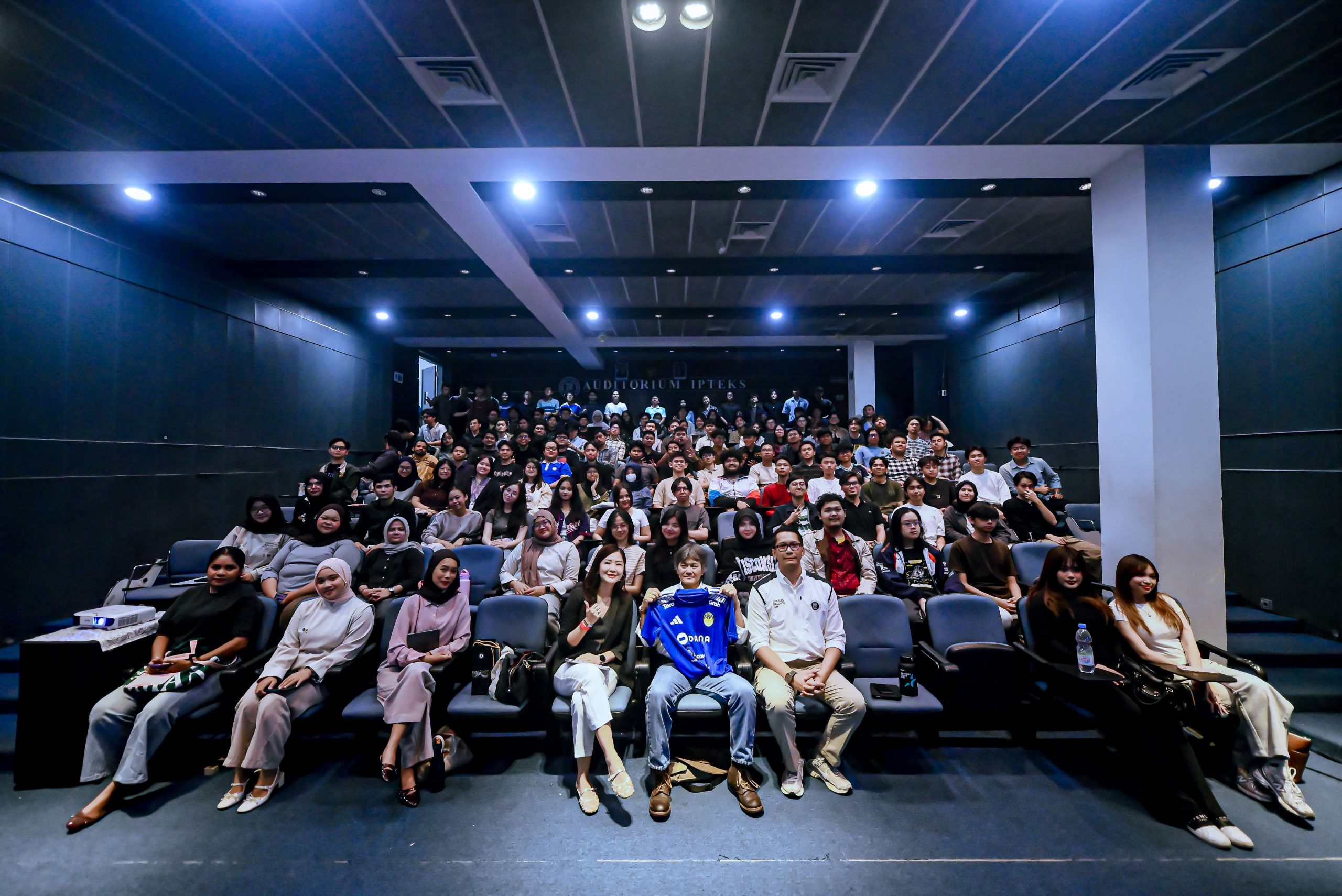 Manajemen PSIM Jogja kembali menyelenggarakan PSIM Goes to Campus (GTC) dengan mengunjungi Institut Teknologi Bandung pada Selasa (29/9).