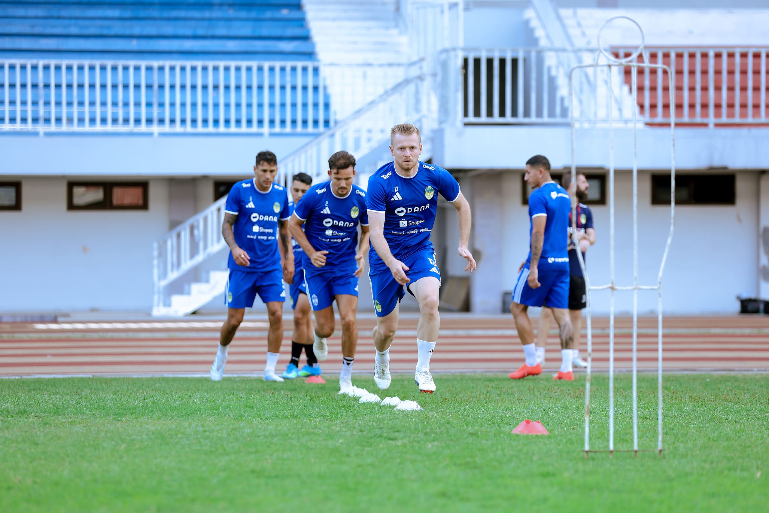 Adrian Purzycki telah menuntaskan masa hukuman kartu merah dan siap membela PSIM Jogja di Stadion Sultan Agung, Bantul, Jumat (16/10) sore.