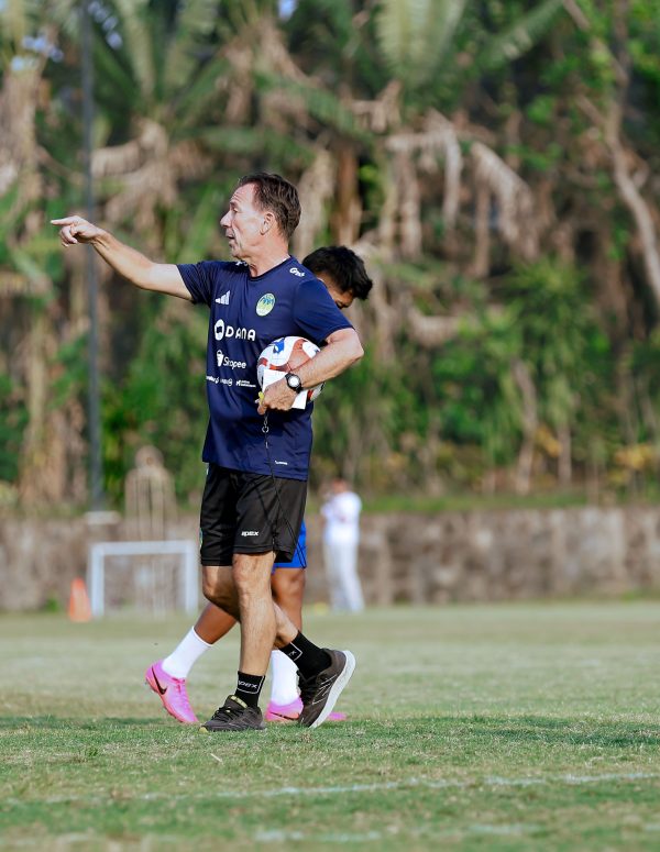 Skuad PSIM Jogja mengadakan sesi gim internal pada hari Sabtu (3/10) pagi di Lapangan Yogyakarta Independent School (YIS).